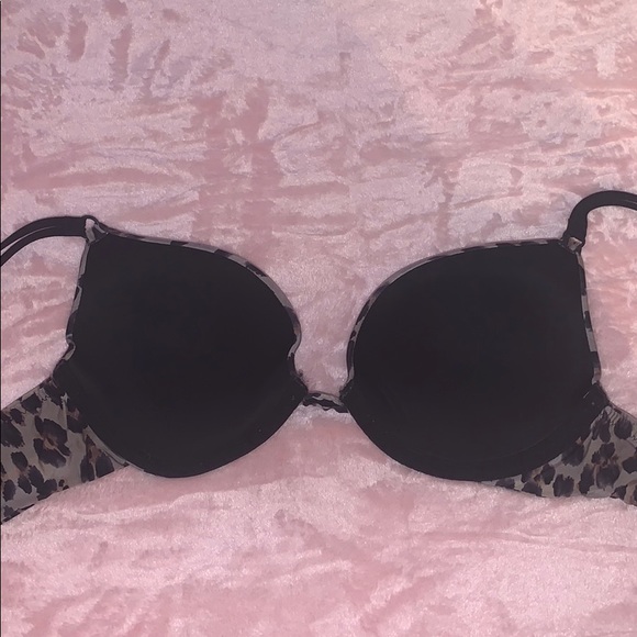 Victoria Secret Cheetah Print Bra - Picture 2 of 6